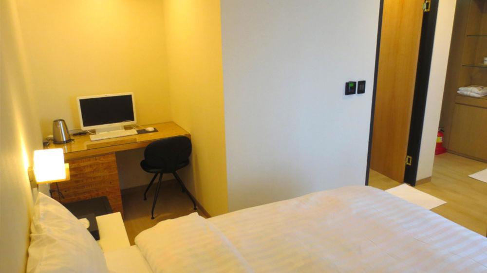 Hotel Khan Seoul Exteriör bild
