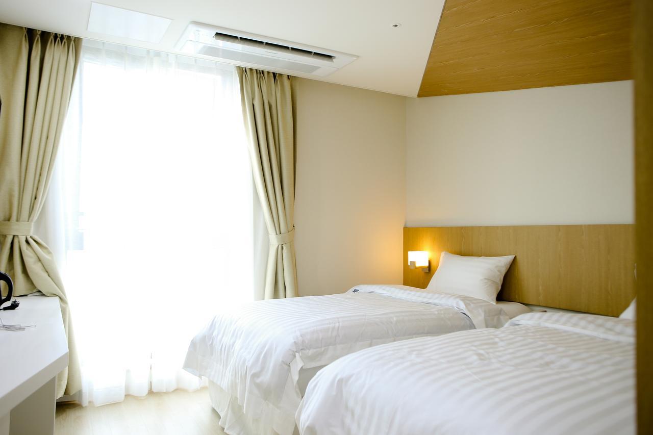 Hotel Khan Seoul Exteriör bild
